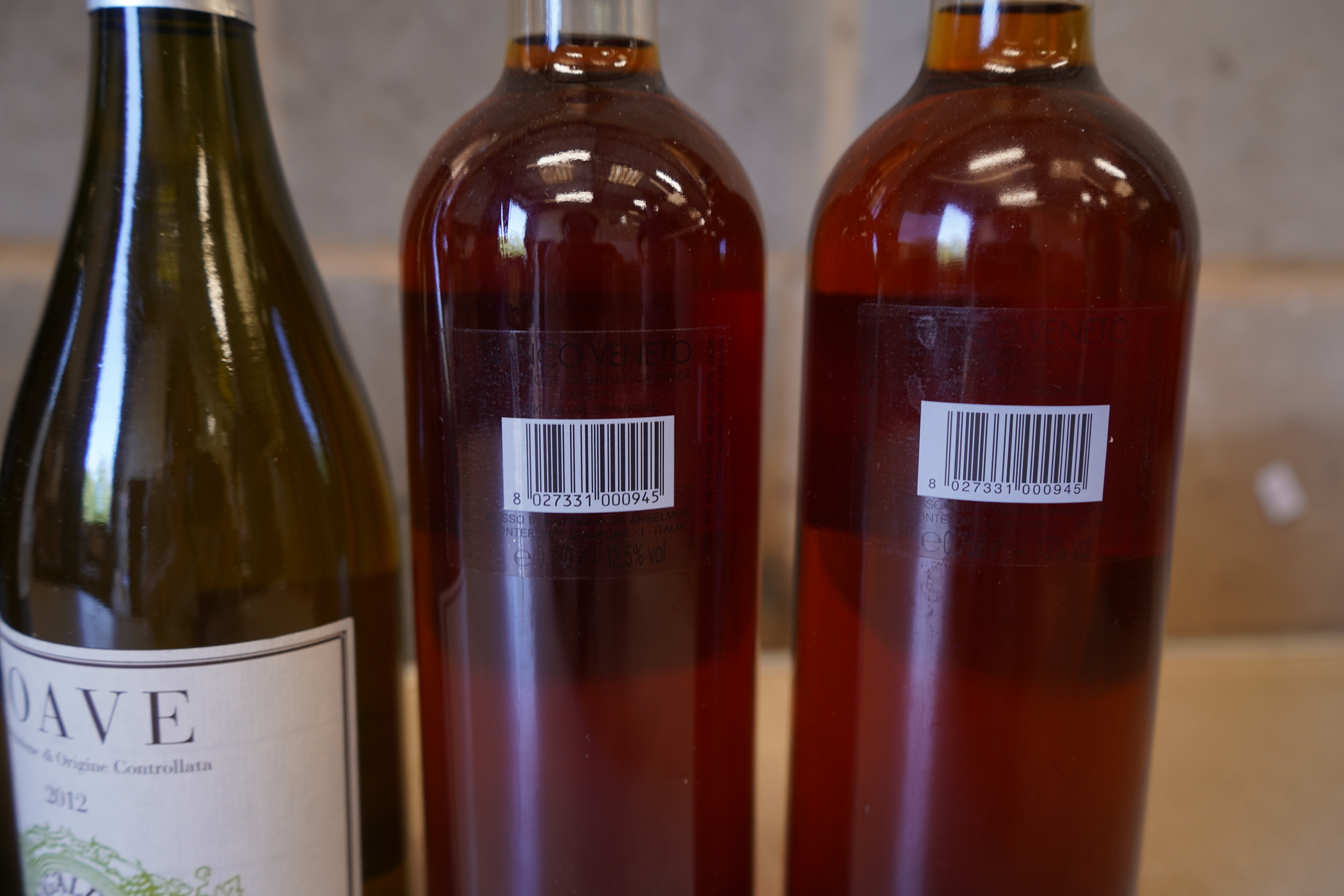 A mixed parcel of Italian white wine